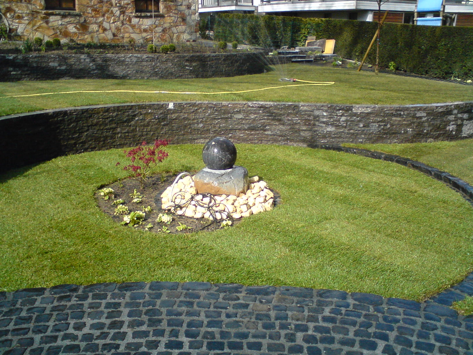 Garten, terrassiert, vom Sitzplatz