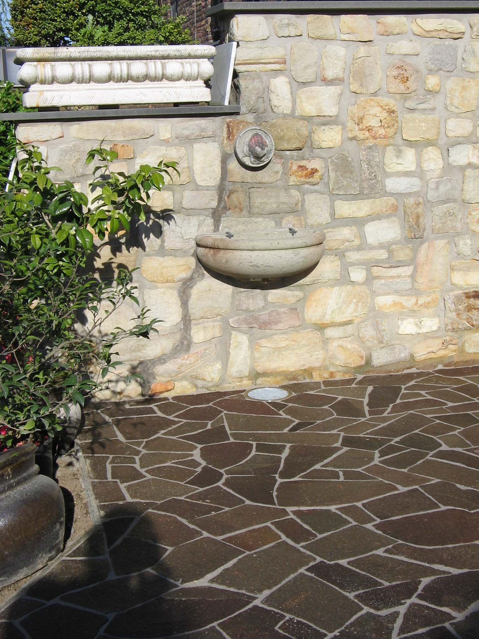 Porphyr und Sandstein