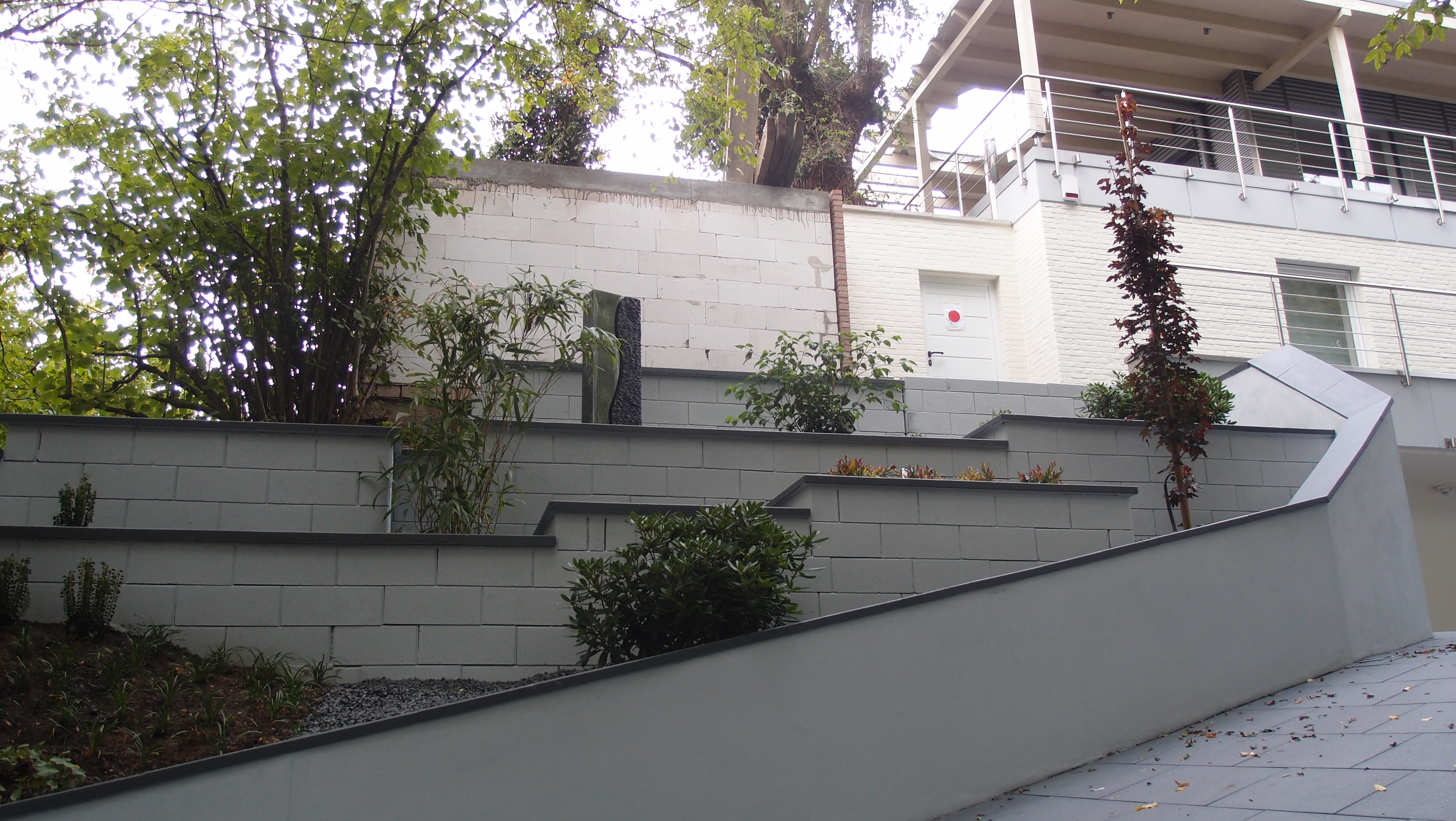 aufwändige Terrassierung 2